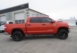 2018 Toyota Tundra 4WD - Image 10