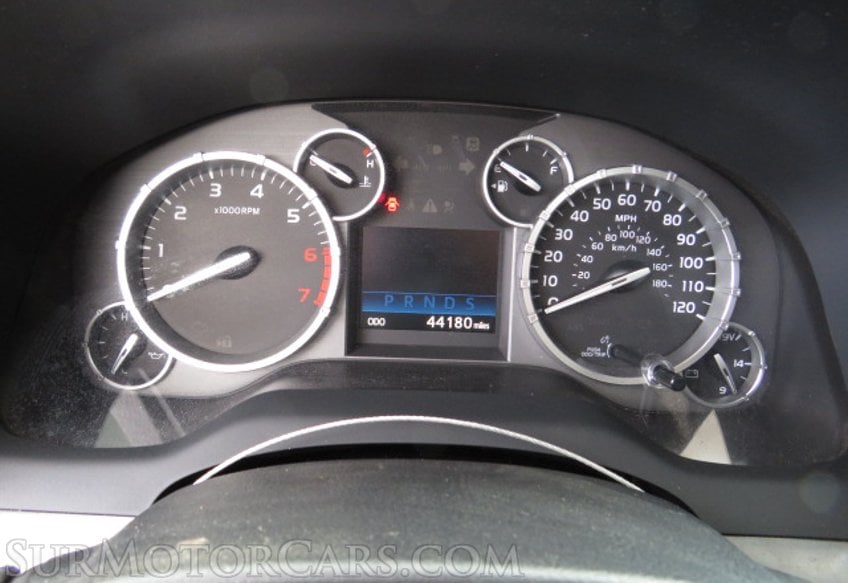 2014 Toyota Tundra 4WD Truck - Image 35