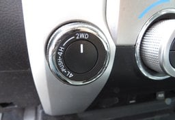 2014 Toyota Tundra 4WD Truck - Image 51