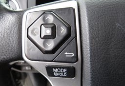 2014 Toyota Tundra 4WD Truck - Image 37