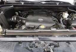 2014 Toyota Tundra 4WD Truck - Image 60