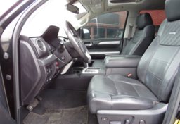 2014 Toyota Tundra 4WD Truck - Image 27