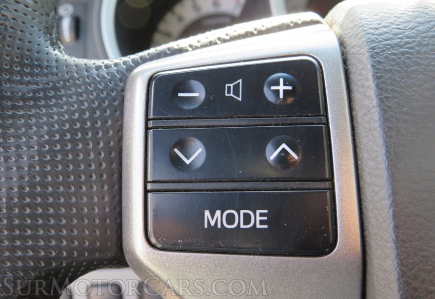 2013 Toyota Tacoma - Image 29