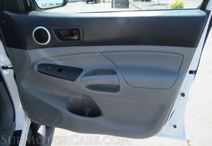 2013 Toyota Tacoma - Image 45