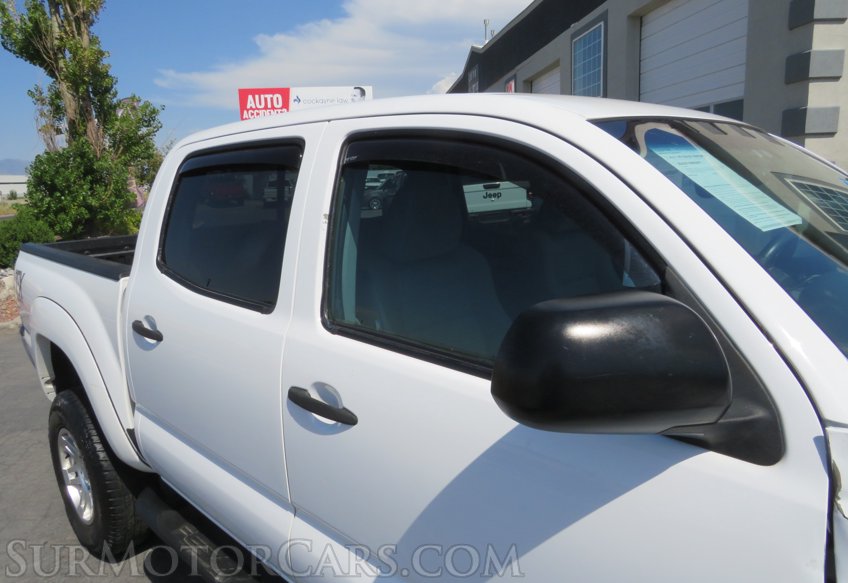 2013 Toyota Tacoma - Image 12