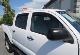 2013 Toyota Tacoma - Image 12