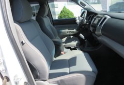 2013 Toyota Tacoma - Image 24