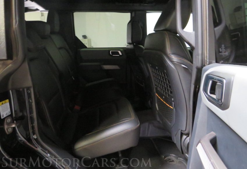 2023 Ford Bronco - Image 28