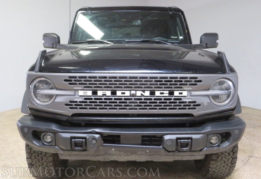 2023 Ford Bronco - Image 9