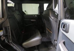 2023 Ford Bronco - Image 28