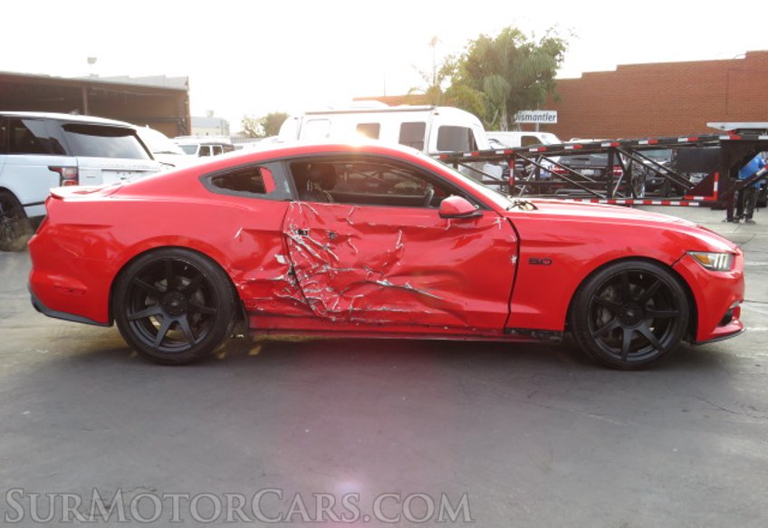 2015 Ford Mustang - Image 12