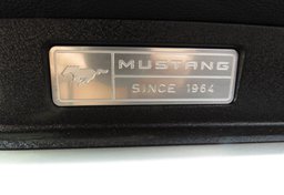 2015 Ford Mustang - Image 33