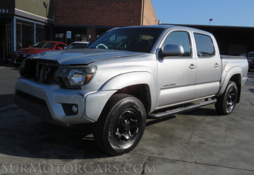 2015 Toyota Tacoma - Image 3