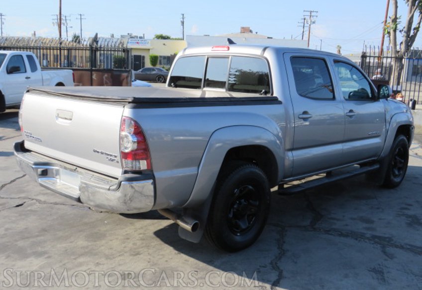 2015 Toyota Tacoma - Image 10