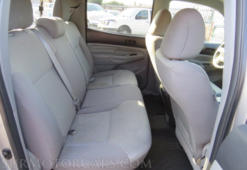 2015 Toyota Tacoma - Image 31