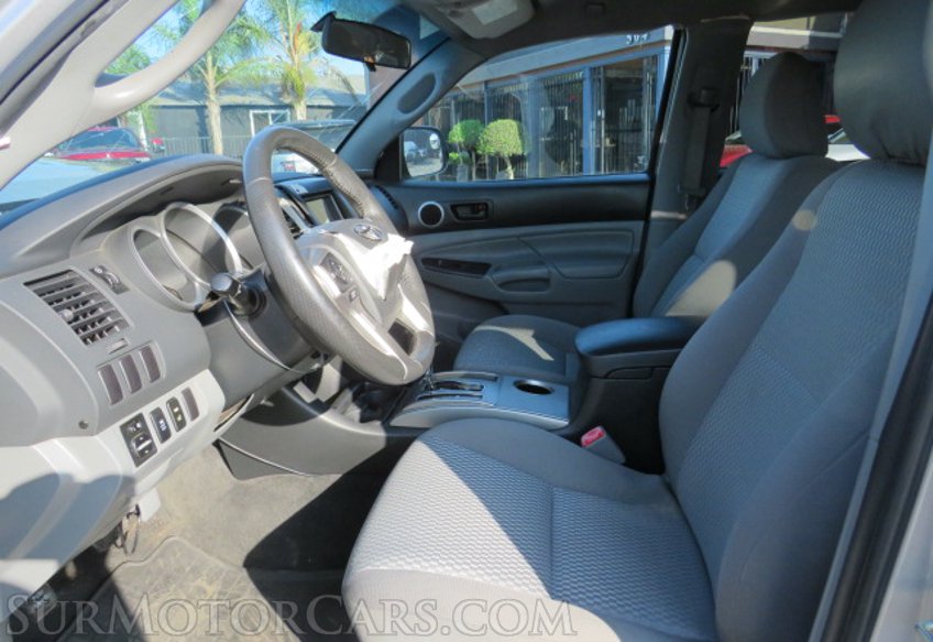 2015 Toyota Tacoma - Image 24