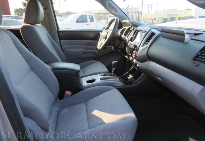 2015 Toyota Tacoma - Image 27