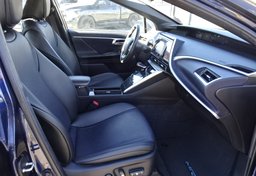 2016 Toyota Mirai - Image 27