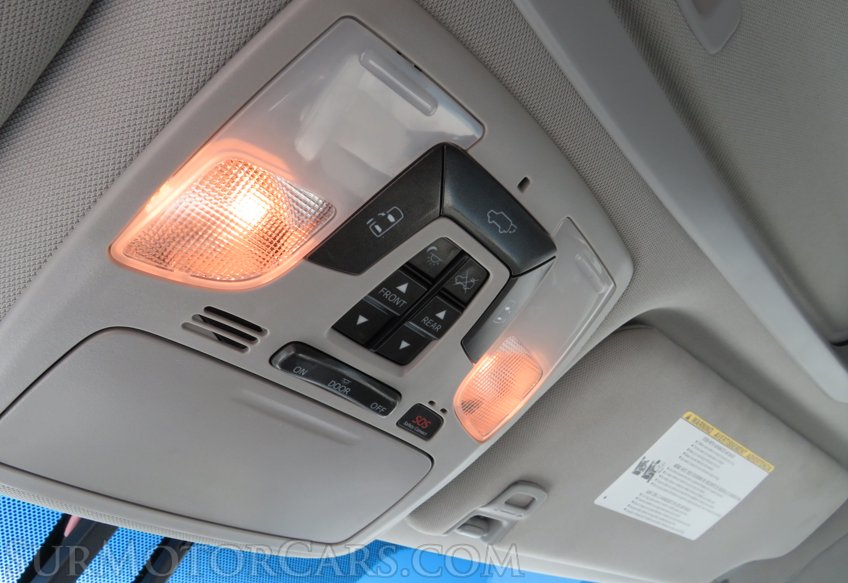 2016 Toyota Sienna - Image 45