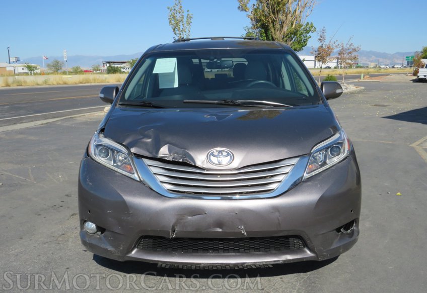 2016 Toyota Sienna - Image 11