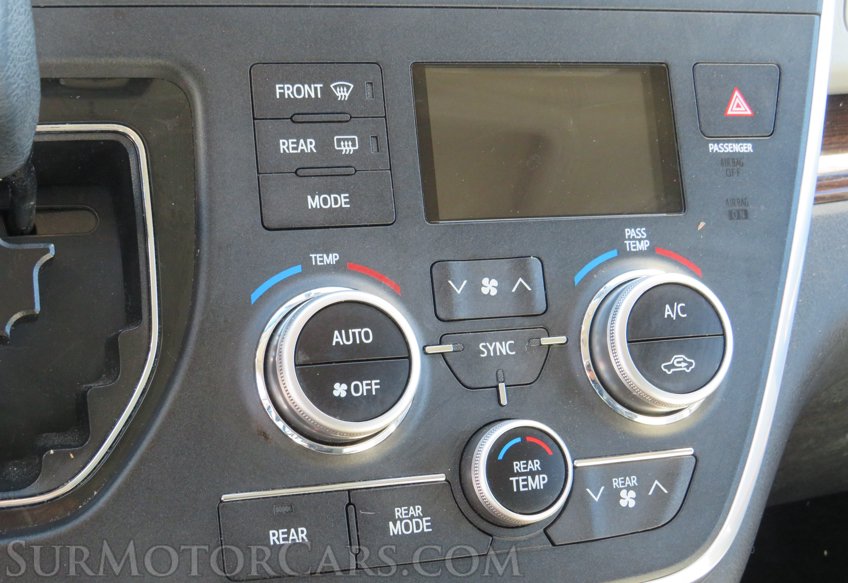 2016 Toyota Sienna - Image 41