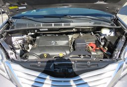 2016 Toyota Sienna - Image 54