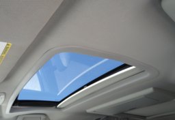 2016 Toyota Sienna - Image 44