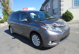 2016 Toyota Sienna - Image 4