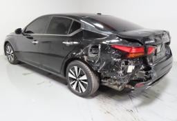 Thumbnail of 2021 Nissan Altima
