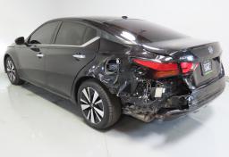 Thumbnail of 2021 Nissan Altima