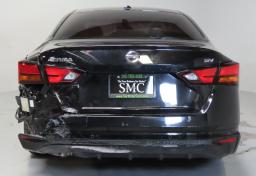 Thumbnail of 2021 Nissan Altima