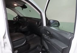 2023 Mercedes-Benz Metris - Image 19