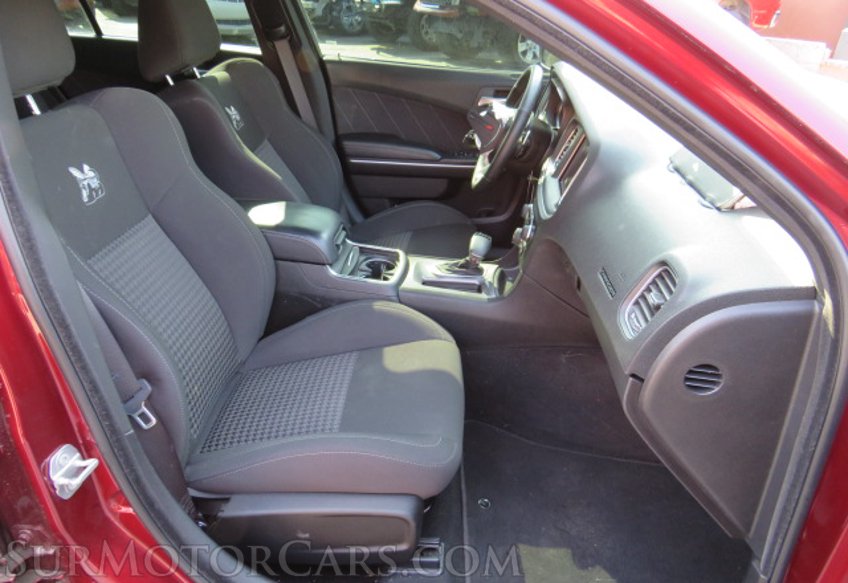 2019 Dodge Charger - Image 23
