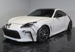 2022 Toyota GR86 - Image 3