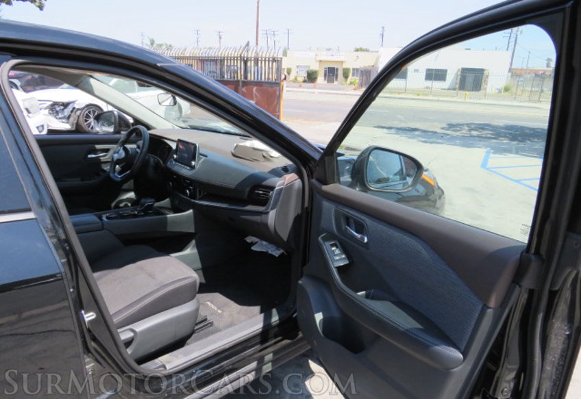 2021 Nissan Rogue - Image 22