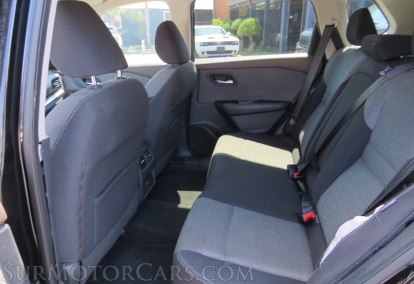 2021 Nissan Rogue - Image 31