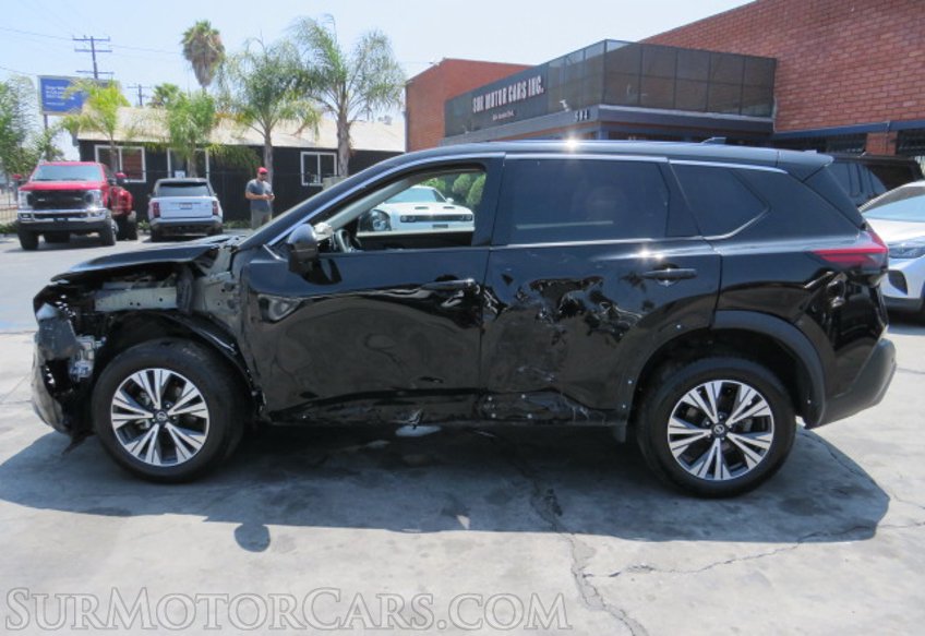 2021 Nissan Rogue - Image 12