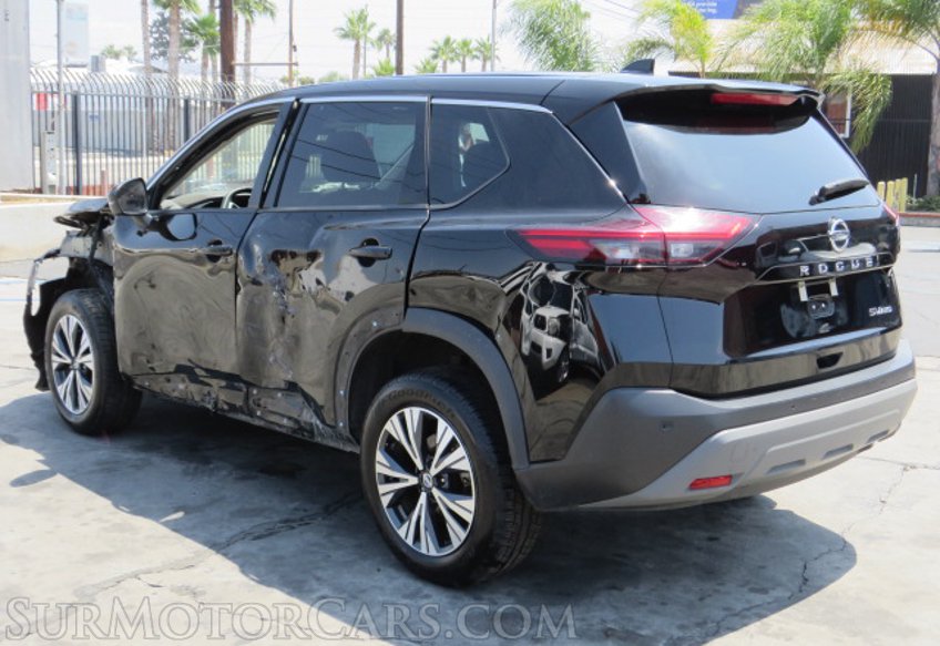 2021 Nissan Rogue - Image 8