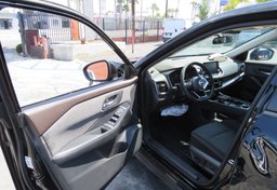 2021 Nissan Rogue - Image 21