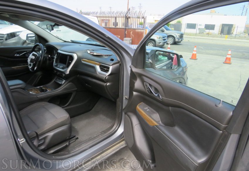 2020 GMC Acadia - Image 21