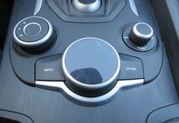 2017 Alfa Romeo Giulia - Image 43