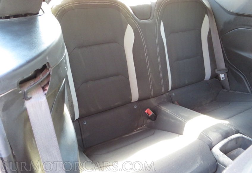 2020 Chevrolet Camaro - Image 25