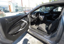 2020 Chevrolet Camaro - Image 18