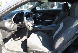 2020 Chevrolet Camaro - Image 22