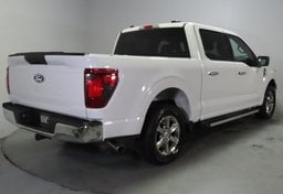 2025 Ford F-150 XLT - Image 7