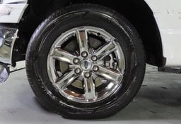 2025 Ford F-150 XLT - Image 44