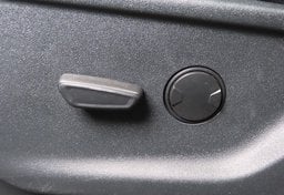 2025 Ford F-150 XLT - Image 43