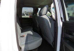 2017 Ram 1500 - Image 32