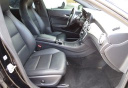 2014 Mercedes-Benz CLA-Class - Image 23