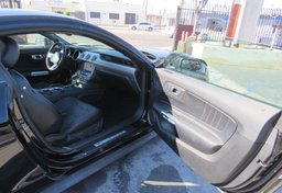 2020 Ford Mustang - Image 20